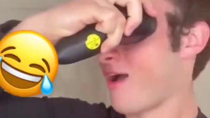 Efek cowok bule cukur alis