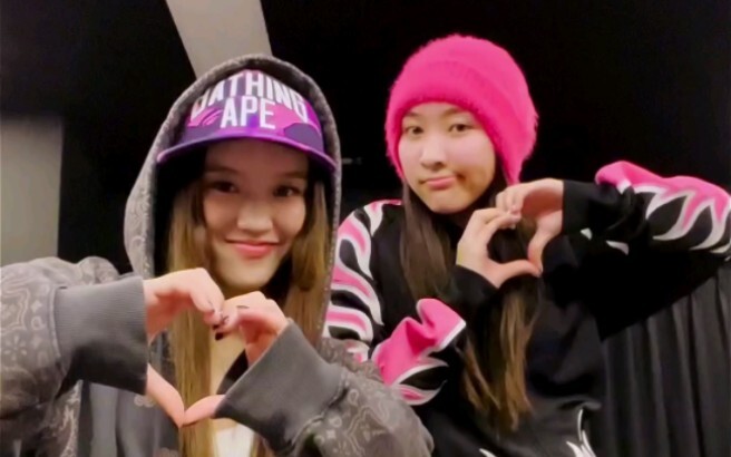 230523 XG CHISA and Martin, what's up?