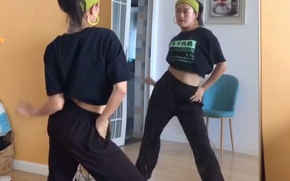 #TangTangBasicKungfu ทักษะพื้นฐานที่ผสมผสานระหว่างหัว ไหล่ หน้าอก และสะโพก มาถึงแล้ว~ วันนี้คุณฝึกเต