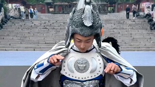 เหล่าเทพทั้งหลายมาช่วยหน่อย