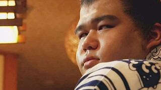 Hanya karena dia menghina pria gendut itu, dia dikejar lebih dari 200 jalan "Kisah Indah Dunia"