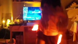 光棒猴一个人在家的自嗨.mp4