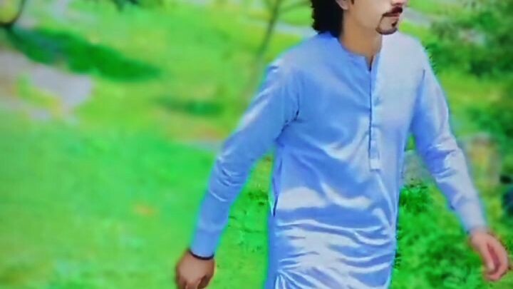 wakhta cherta baghi ya da khodser Sara may wajanga wa cherta Kay sam da zorawwr Sara may wa janga wa