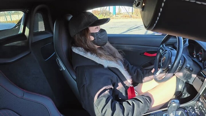 บายๆ ยังหนาวอยู่นิดหน่อยนะ