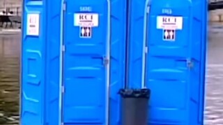 prank kamar mandi ditengah danau