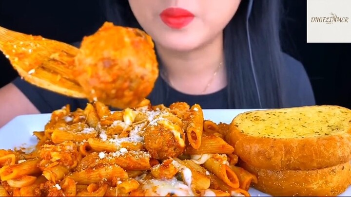 Ăn và cảm nhận món nui sốt phomai và bánh mì nướng #anngon