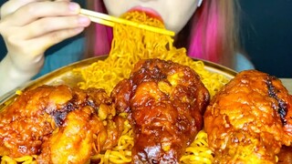 ASMR Korean Hot Chicken Flavor Ramen + Korean fried chicken มาม่าเผ็ดเกาหลี + ไก่ทอดเกาหลี MUKBANG