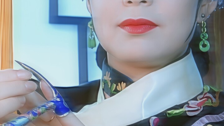 Chưa có kinh nghiệm mà lần đầu đóng vai phản diện lớn thế này, vẫn xử gọn nhẹ!