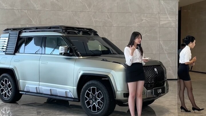 Looking up at the U8, it’s just so beautiful!