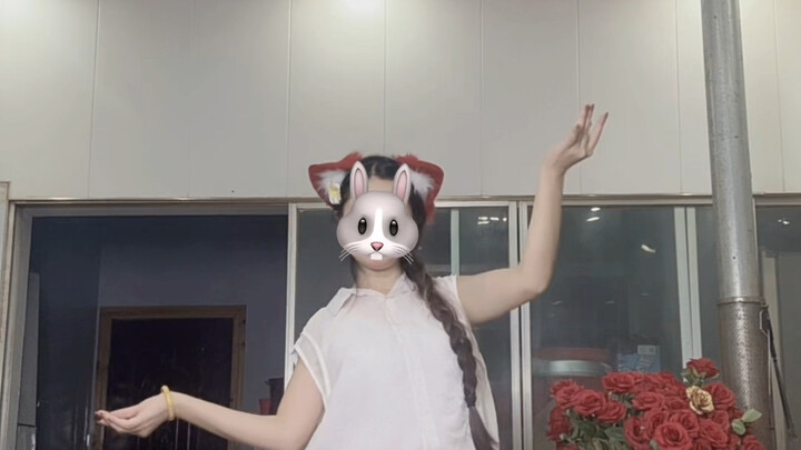 سيتم استخدام عائدات مقطع الفيديو الراقص هذا لشراء ملابس دافئة للفتيات في المناطق الجبلية خلال الشتاء