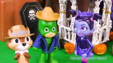 Vampirina and Kitty Phoebe Spooky Play Hide and Seek With PJ Masks
