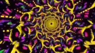 揉眼睛时出现的画面
