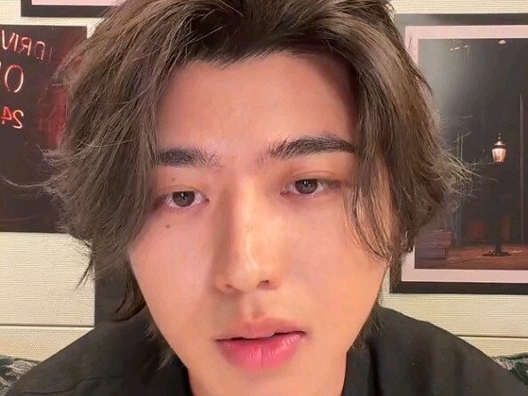 (Reposted) Cai Xukun on Douyin Live: I’m so happy you’re using my songs for fan-made mashups and han