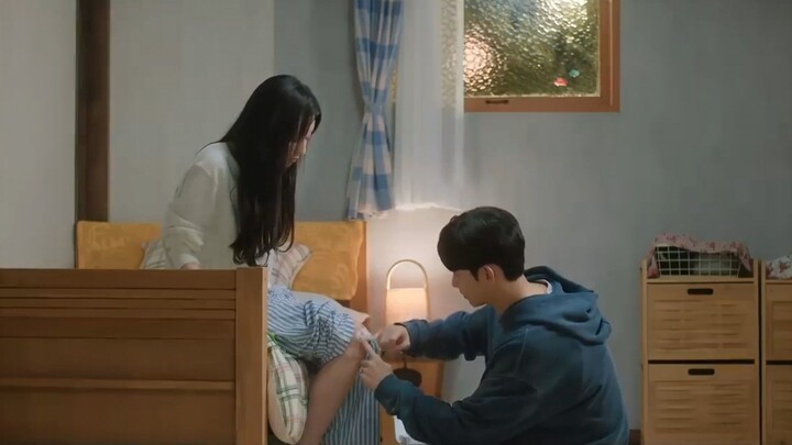 Beruntungnya cewek ini mendapatkan cowok yang sangat perhatian sekali🥰