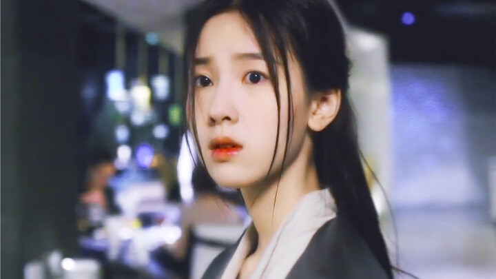 “Bintang papan atas era awal yang seperti bulan putih suci, seolah-olah cukup tersentuh saja sudah a