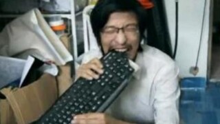Tôi đã ăn hết bàn phím của mình vì trò chơi này