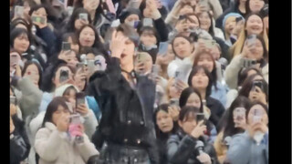 【Seo Myung-ho】But he's dancing in front of me...