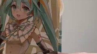 Can you believe it! Hatsune Miku can actually eat ice cream!