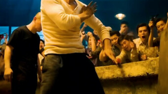 “Tên côn đồ ép hiệu trưởng ép buộc bán trường, Diệp Vấn thẳng tay dạy hắn bài học làm người”