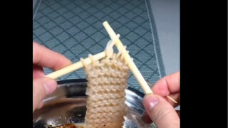 Amazing! Can you believe this is noodles? Knitting a sweater has gone crazy...