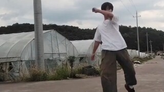 男子分享自己出车祸前后的对比，车祸前阳光大男孩各种炫技！！