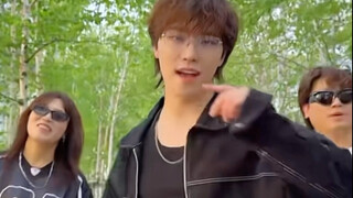 Dino nhảy giỏi thế này chắc chắn là do di truyền!! Thử thách cùng bố mẹ