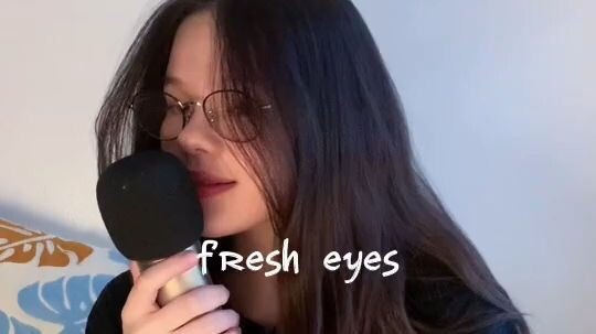 beaurifup girl with a beautiful voice