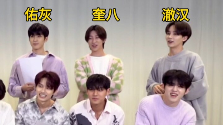 Hehe~ Người quản lý trong nhà đang đứng đằng sau đó nè!