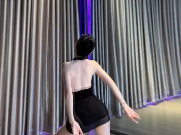 นี่ไม่ใช่แค่การเต้น บังบัง