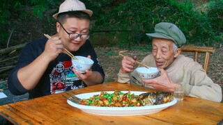 Potongan Daging Fillet Goreng Kecil Khas Zigong