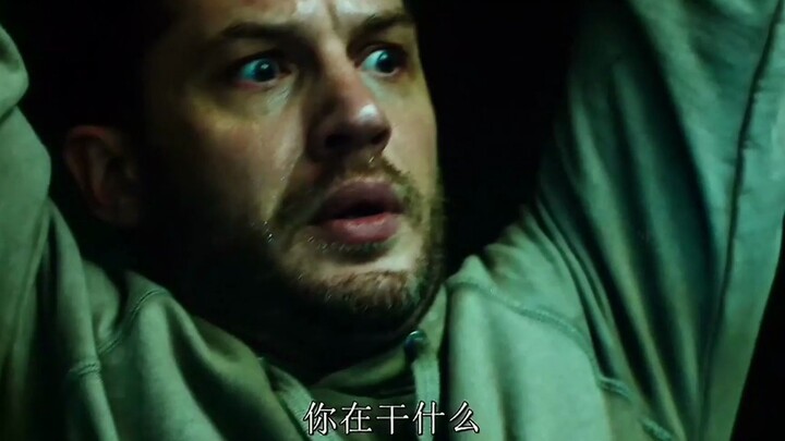 Venom: The guy was cooking at home, and a group of agents came in to arrest him. Unexpectedly, the g