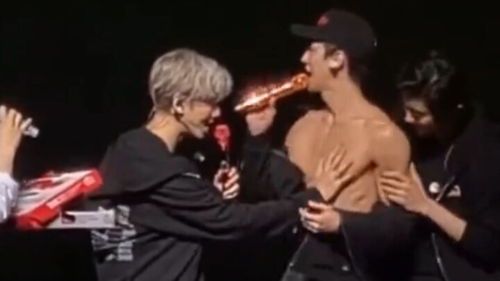 【อู๋ซื่อฮุ่น】พี่เบียน  ฟีลลิ่งมือเป็นยังไงบ้าง?