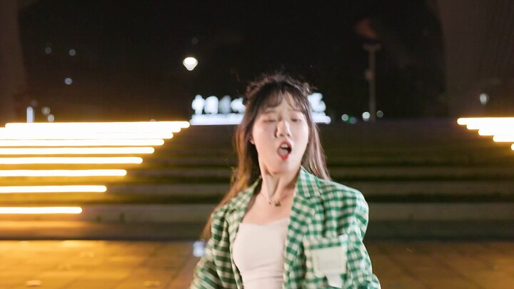 Open the girl group dance in the style of Xiaoyao Sanren [Love Crisis]