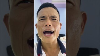 Nhung tiếp khách hàng mua dép kiểu BẤT ỔN. Xưởng sản xuất dép Nguyễn Như Anh VÔ CÙNG BẤT ỔN.