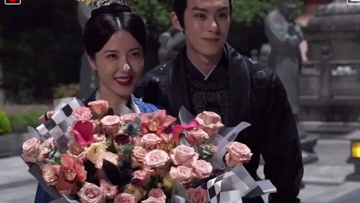 Zeng Li's crew celebrated a birthday, and Wang Hedi struck again with another prank.