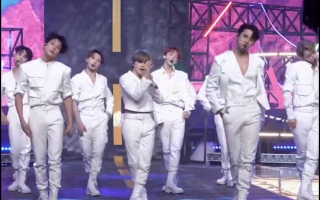 المعلّم لي: "يا له من شخصين أنانيين!"