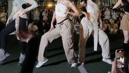 Hiu itu gila! Roadshow Universitas Barat Daya BLACKPINK "Pink Venom" |. Grup Tari Tersebut Universit