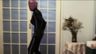 Li Ge's unboxing show: the sand sculpture Black Widow jumpsuit on Taobao