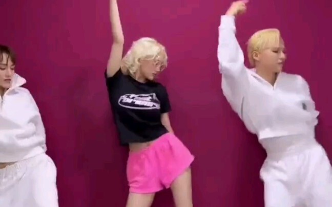 SOMI x YGX BABYZOO MOOD DOK Thử thách nhảy "Fast Forward"