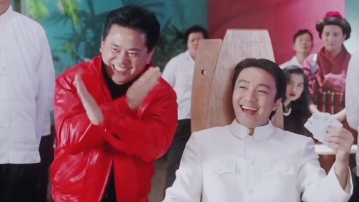 Thánh cờ bạc dạy Châu Tinh Trì cách trở thành tay chơi bài chuyên nghiệp chỉ trong chốc lát, dùng má