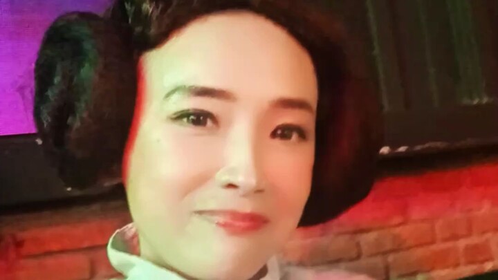 Princess makan dulu