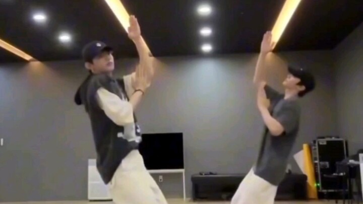 章昊金奎彬'Armageddon'挑战，不要在官号发一些奇怪的东西啊喂