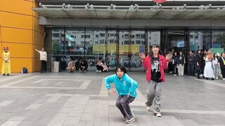 Only two people are needed to perform the dance of Telepashi. Evidence of the highest nerve amplitud