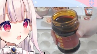 Japanese Lolita tried Lao Gan Ma for the first time and was so spicy that she started dancing and tw