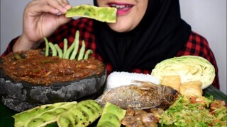 ASMR MAKANAN KHAS SUNDA pete mentah,oseng bunga pepaya, ikan asin &sambel terasi lalapan mentah