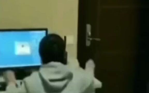 我起床上个厕所你信吗