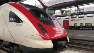 2 Pendolinos couple together at Zürich HB (RABe500) for the ICN 5 service to Genève Aeroport