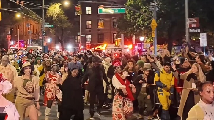 US 2025 Halloween Parades 🇺🇸 New York & Chicago