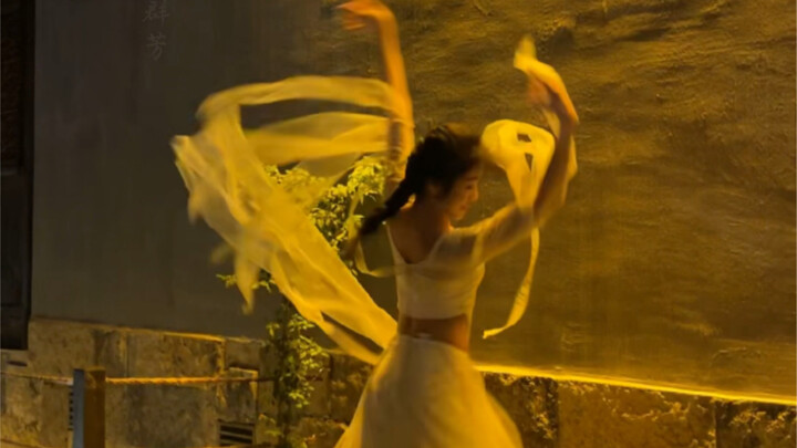 Xin chào tháng 7 ~ Con chuồn chuồn nhỏ màu xám nữ tính đã ở đây