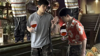 Adegan canggung di bar gay